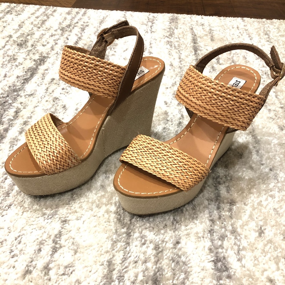 ✨Canvas Wedges✨